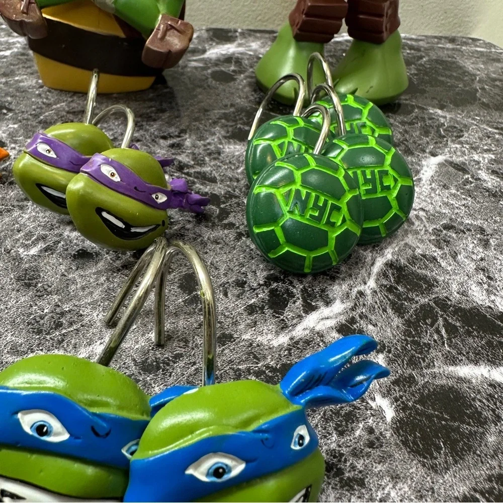 2014 TMNT‎ Teenage Mutant Ninja Turtles Shower Curtain Hooks & Toothbrush Holder